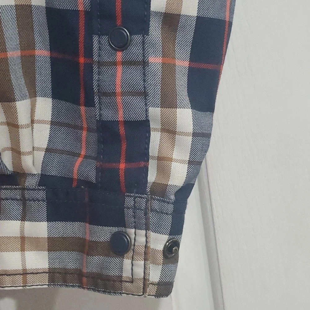 MENS THE NORTH FACE SHIRT WITH SNAPS SIZE MEDIUM